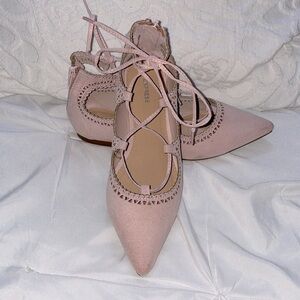 Express flats with pointed toe, brand new with tags